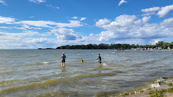 Foto van Haines Beach met hoog niveau van netheid