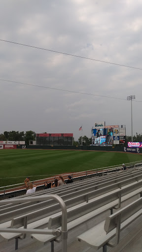 Stadium «Veterans Memorial Stadium», reviews and photos, 950 Rockford Rd SW, Cedar Rapids, IA 52404, USA
