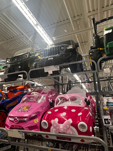 Tire Shop «Walmart Tires & Auto Parts», reviews and photos, 3100 Hough Rd, Florence, AL 35630, USA