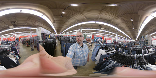 Outlet Store «VF Outlet», reviews and photos, 15501 S Apopka Vineland Rd, Orlando, FL 32821, USA