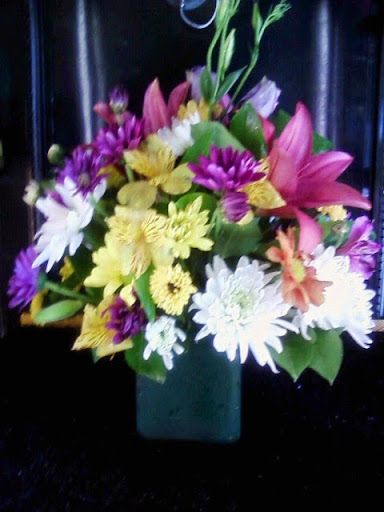 Florist «Showers of Flowers», reviews and photos, 3850 San Pablo Ave # 100, Emeryville, CA 94608, USA