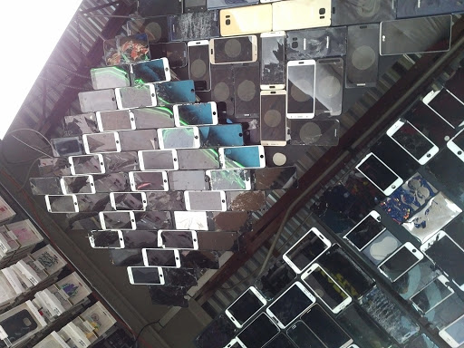 Cell Phone Store «SETCELL», reviews and photos, 508 Westport Rd, Kansas City, MO 64111, USA