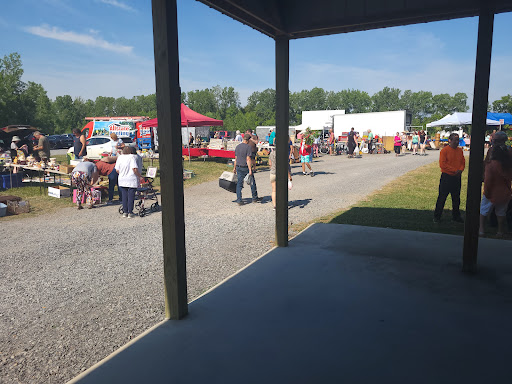 Flea Market «East Avon Flea Market», reviews and photos, 1520 W Henrietta Rd, Avon, NY 14414, USA