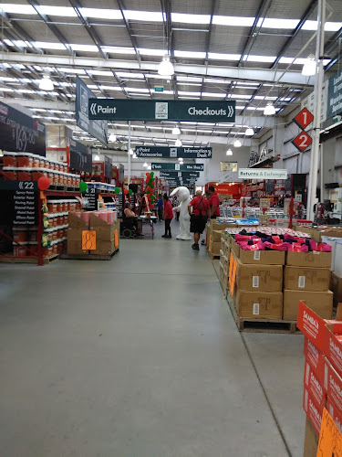 Reviews of Bunnings Warehouse Rotorua in Rotorua - Hardware store