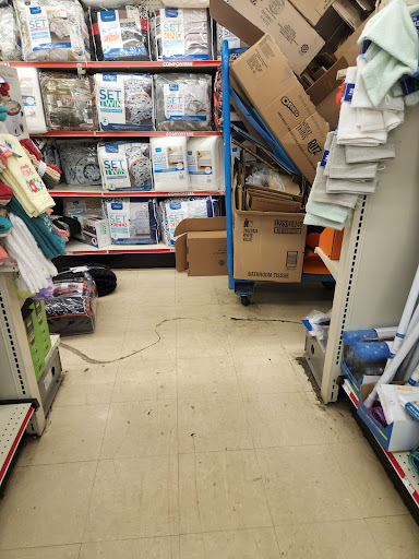 Dollar Store «FAMILY DOLLAR», reviews and photos, 2561 E Sauk Trail, Sauk Village, IL 60411, USA