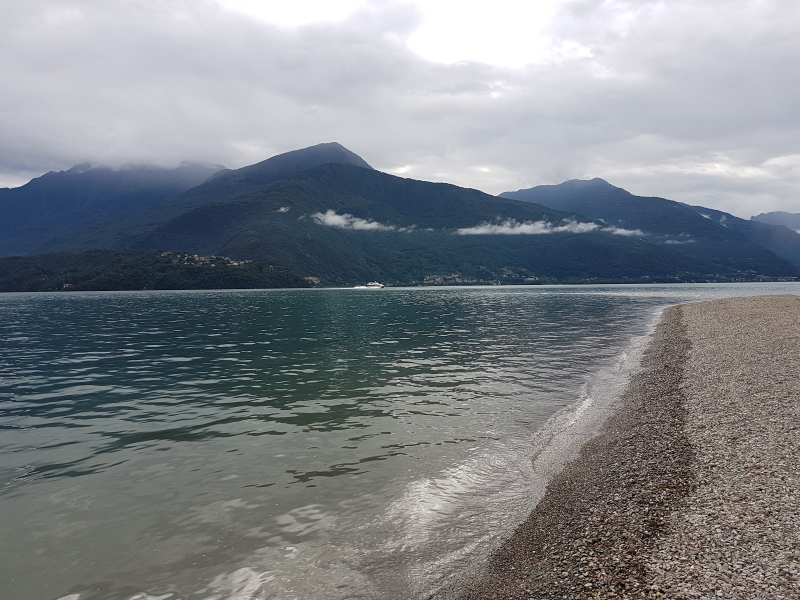 Spiaggia publica di Dongo photo #9