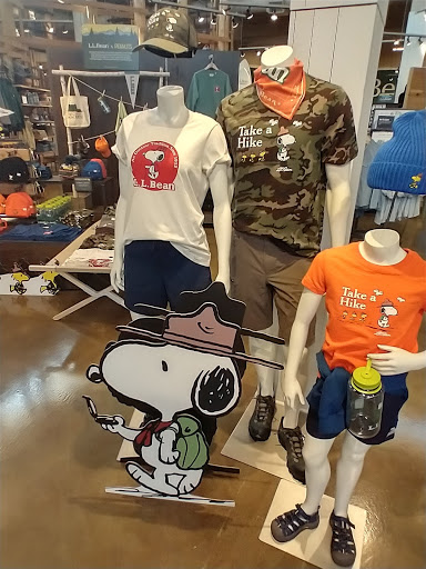 Clothing Store «L.L. Bean», reviews and photos, 75 Evergreen Way, South Windsor, CT 06074, USA