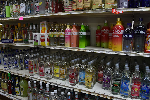 Liquor Store «Economy Liquor Store», reviews and photos, 907 Madison St, Shelbyville, TN 37160, USA