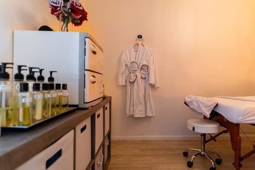 Massage Therapist «Serene Life Spa», reviews and photos, 6730 E McDowell Rd #133, Scottsdale, AZ 85257, USA