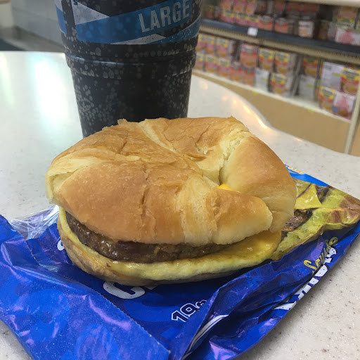 Convenience Store «AMPM», reviews and photos, 200 W Willow St, Long Beach, CA 90806, USA