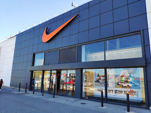 Magasin d'articles de sports Nike Les Pennes-Mirabeau