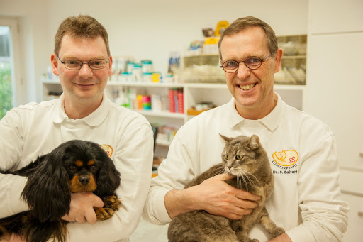 Dr.med.vet. Stefan Seifert veterinarian unter Bonn, 