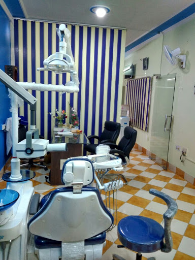 Paras Dental Care, Best dentist in Nirman nagar, RCT specialist in Jaipur