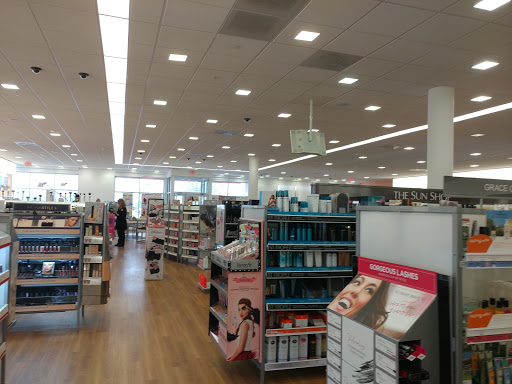 Hair Salon «Ulta Beauty», reviews and photos, 5711-A Harvey St, Norton Shores, MI 49444, USA