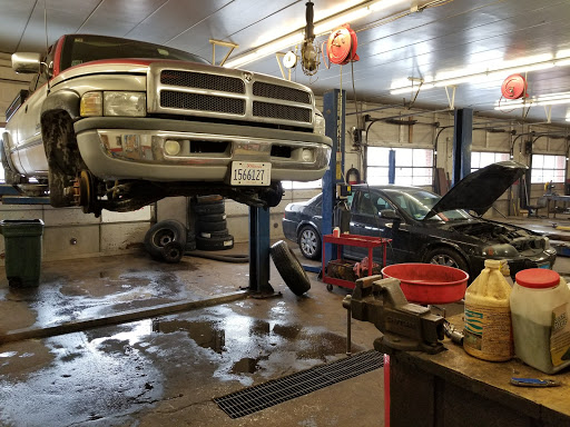 Auto Repair Shop «Lynwood Tire and Auto Service Inc.», reviews and photos, 2390 Glenwood Dyer Rd, Lynwood, IL 60411, USA