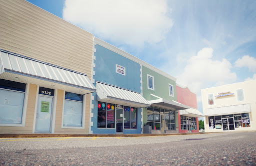 Consignment Shop «Wee Boutique», reviews and photos, 6122 N U.S. Hwy 41, Apollo Beach, FL 33572, USA