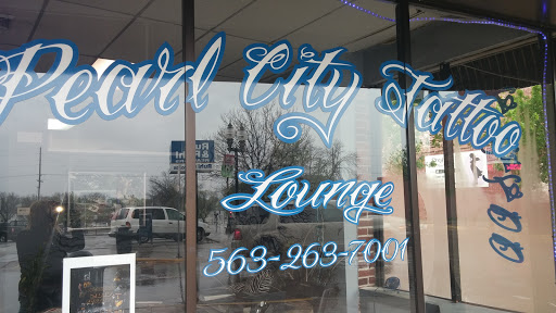 Tattoo Shop «Pearl City Tattoo», reviews and photos, 229 E 2nd St, Muscatine, IA 52761, USA