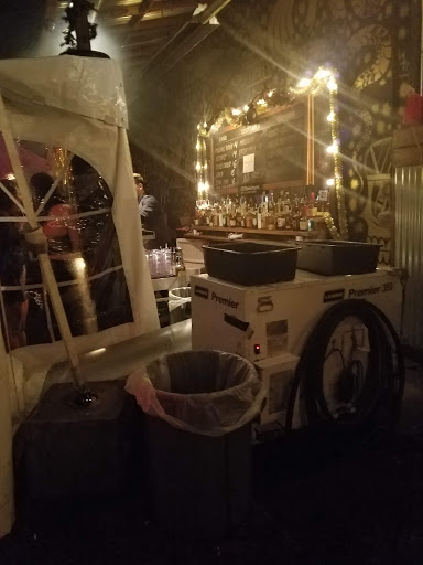 Lounge «White Owl Social Club», reviews and photos, 1305 SE 8th Ave, Portland, OR 97214, USA