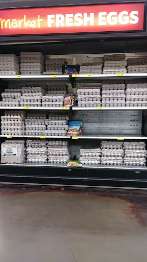 Grocery Store «Grocery Outlet Bargain Market», reviews and photos, 14806 Olympic Dr, Clearlake, CA 95422, USA