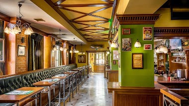 Irish Pub Crazy Horse