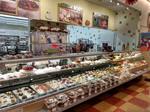 Grocery Store «Market Basket», reviews and photos, 352 W Center St, West Bridgewater, MA 02378, USA