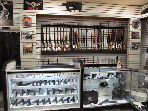 Gun Shop «V I P Pawn & Gun», reviews and photos, 2201 S Combee Rd, Lakeland, FL 33801, USA