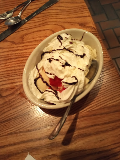 American Restaurant «Cracker Barrel Old Country Store», reviews and photos, 1301 League Line Rd, Conroe, TX 77304, USA