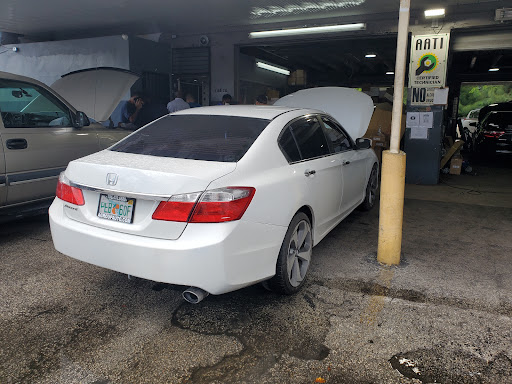Auto Radiator Repair Service «AAA Radiator and Auto Air Conditioning», reviews and photos, 15570 W Dixie Hwy, North Miami Beach, FL 33162, USA