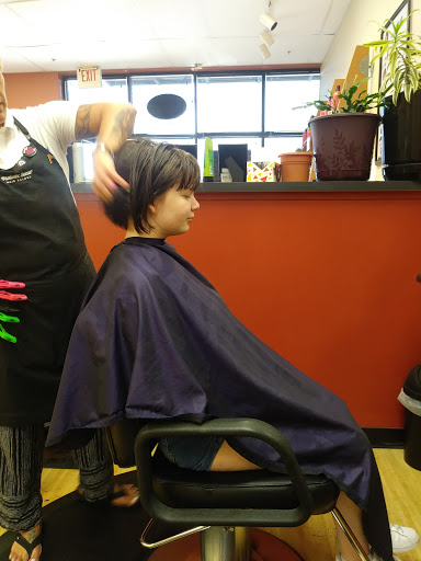 Hair Salon «Fantastic Sams Cut & Color», reviews and photos, 2903 E 10th St, Jeffersonville, IN 47130, USA