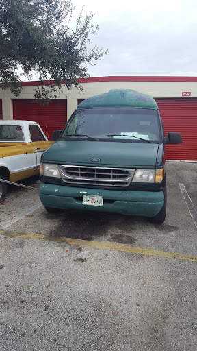 Self-Storage Facility «Handy Storage - Self Storage Pembroke Pines, Florida», reviews and photos, 350 S University Dr, Hollywood, FL 33025, USA