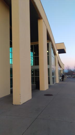 Movie Theater «Regal Cinemas Continental 10 & RPX», reviews and photos, 3635 S Monaco Pkwy, Denver, CO 80222, USA