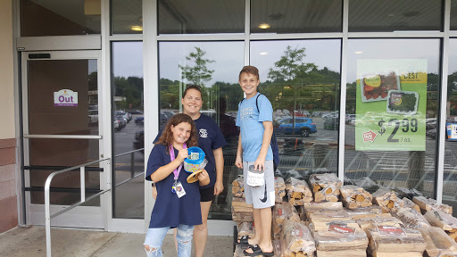 Supermarket «Super Stop & Shop», reviews and photos, 815 Grand Army Hwy, Somerset, MA 02725, USA