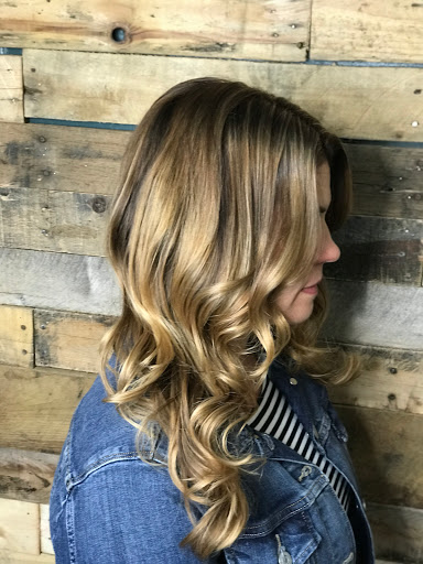 Hair Salon «Essenza Salon Spa Studio», reviews and photos, 315 E Main St, Vacaville, CA 95688, USA