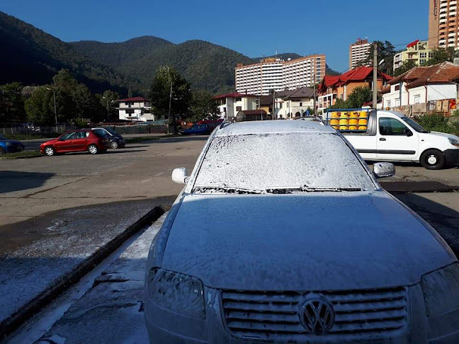 Opinii despre Spălătorie Parcare Herculane în <nil> - Spălătorie auto