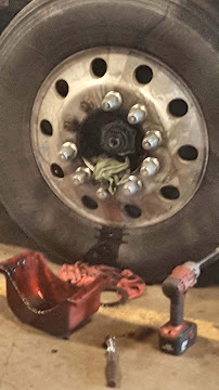 Red Line Leasing Corporation - Photo 9 - Car repair in Dickson City, PA, Scranton