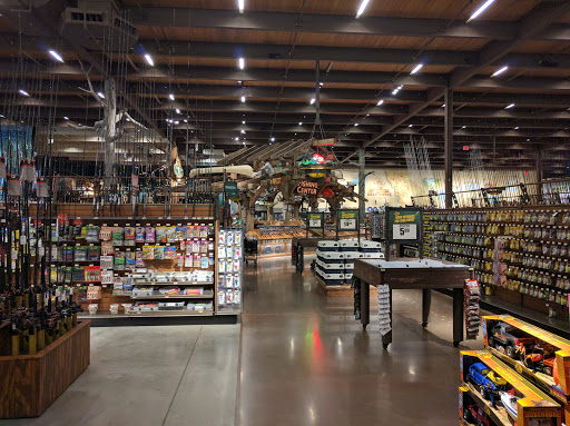 Sporting Goods Store «Bass Pro Shops», reviews and photos, 5160 Cherry Ave, San Jose, CA 95118, USA