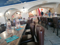 Atmosphère du Restaurant de type buffet O BUFFET VILLAGE - Martigues - Saint Mitre à Saint-Mitre-les-Remparts - n°4