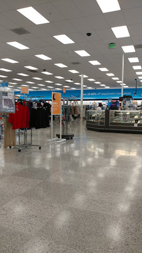 Clothing Store «Ross Dress for Less», reviews and photos, 3900 Sisk Rd, Modesto, CA 95356, USA