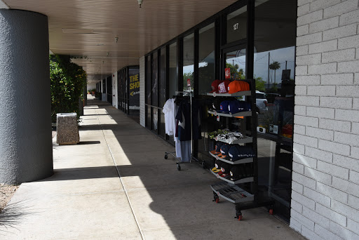 Sportswear Store «Between The Lines», reviews and photos, 13802 N Scottsdale Rd #127, Scottsdale, AZ 85254, USA