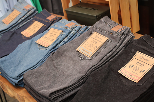 Snowboard Shop «The Vault - Snowboards & Skateboards», reviews and photos, 227 G St, Davis, CA 95616, USA