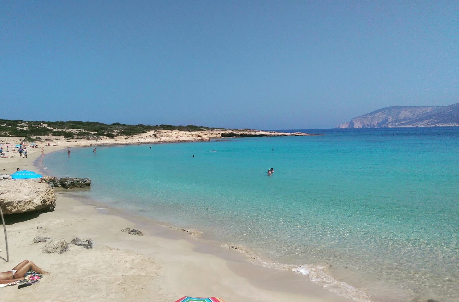 Platia Pounta Plajı'in fotoğrafı çok temiz temizlik seviyesi ile