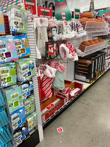 Variety Store «Five Below», reviews and photos, 13005 Lee Jackson Memorial Hwy, Fairfax, VA 22033, USA