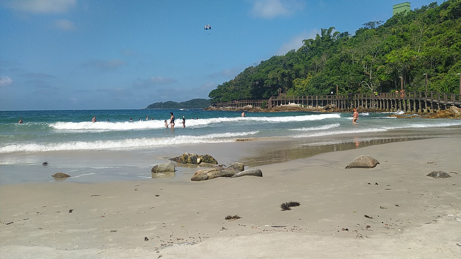 Valokuva Praia do Ribeiroista. puhtaustasolla korkea