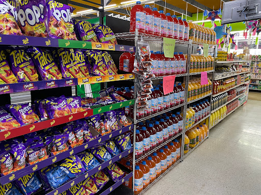 Grocery Store «El Gigante Grocery Store», reviews and photos, 2720 W 71st St, Indianapolis, IN 46268, USA