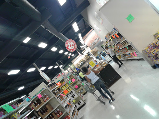 Supermarket «Cash Saver Grocery», reviews and photos, 3044 Wilson Ave, Louisville, KY 40211, USA