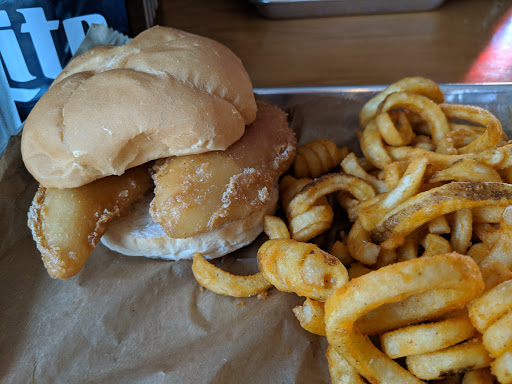 Bar & Grill «Waterfront Bar & Grill», reviews and photos