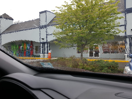 Clothing Store «L.L. Bean Outlet», reviews and photos, 45 Lafayette Rd, North Hampton, NH 03862, USA