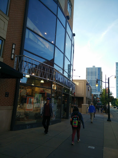 Clothing Store «Urban Outfitters», reviews and photos, 507 E Green St, Champaign, IL 61820, USA