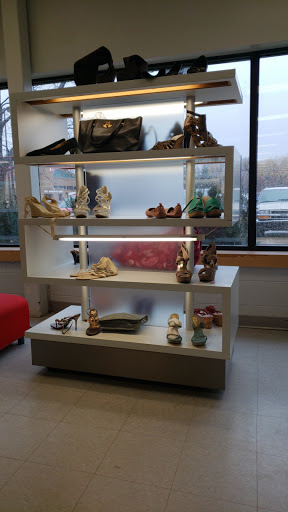 Thrift Store «The Salvation Army Family Store & Donation Center», reviews and photos, 5875 Middlebelt Rd, Romulus, MI 48174, USA