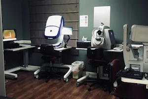 eyecarecenter image